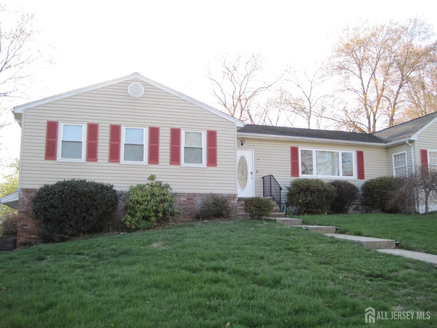 9 Salem Road, East Brunswick, New Jersey image 2