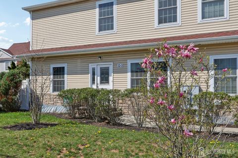 Condo For Sale - 32 Cinder Road #3<br/> Middlesex County, Edison, NJ 08820