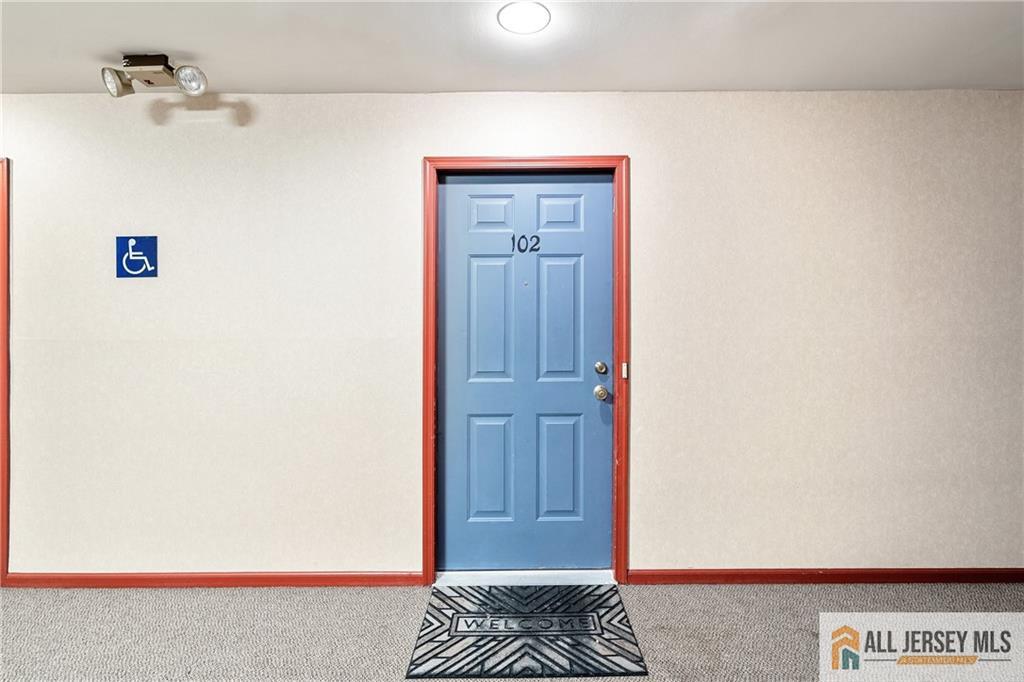 102 Raintree Court, Helmetta, New Jersey image 6