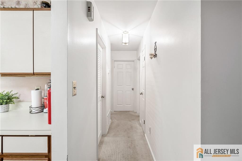 102 Raintree Court, Helmetta, New Jersey image 7