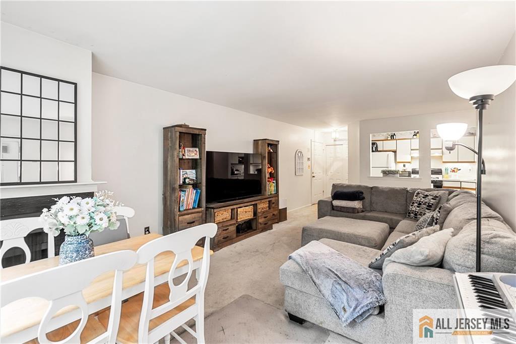 102 Raintree Court, Helmetta, New Jersey image 10