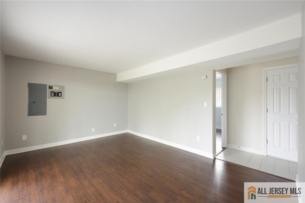 2 Westwood Circle, Edison, New Jersey image 25