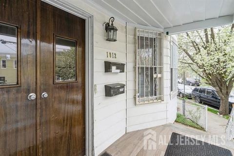 Apartment For Rent - 1012 Paterson Plank Road<br/> Hudson County, North Bergen, NJ 07047