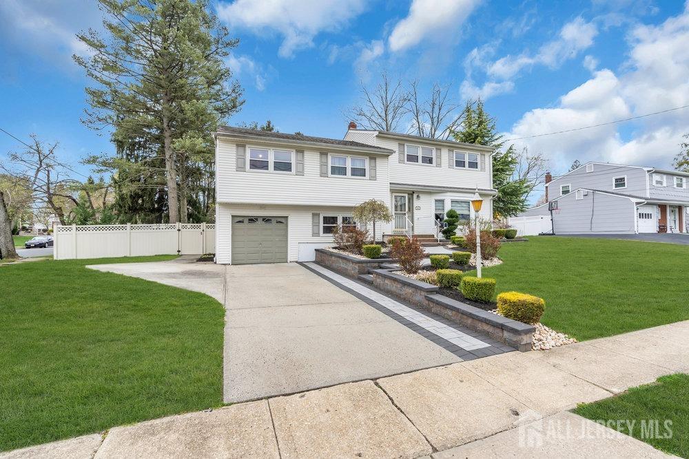 360 Cindy Street, Old Bridge, New Jersey image 3