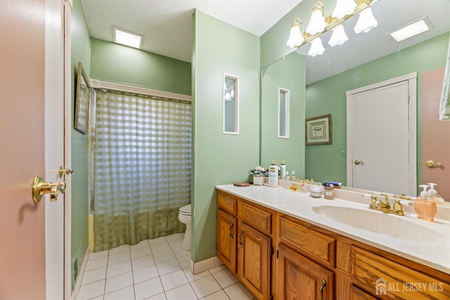 40 Seneca Road, Old Bridge, New Jersey image 21
