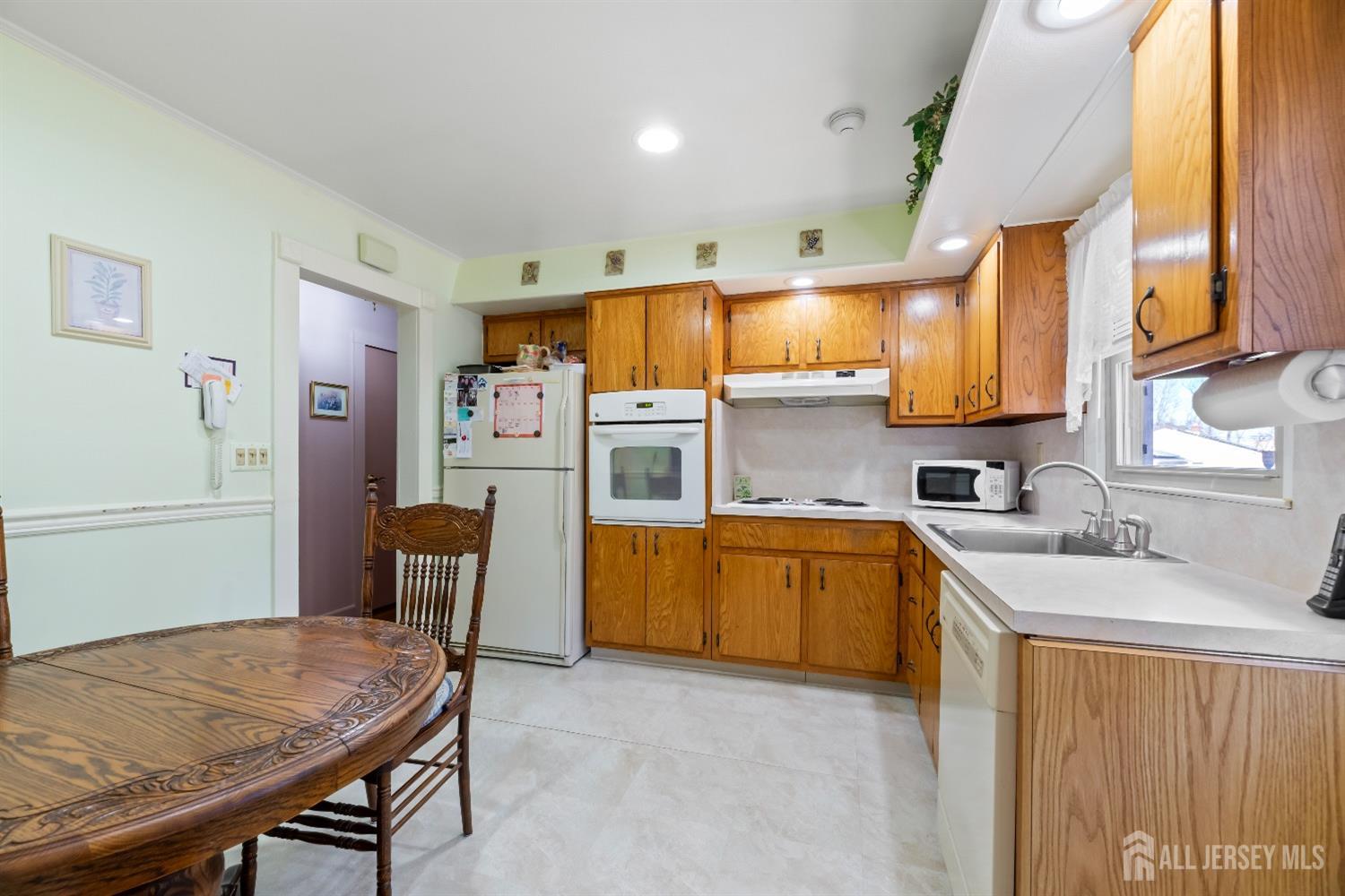 40 Seneca Road, Old Bridge, New Jersey image 13
