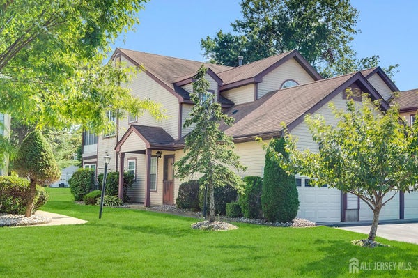 8 INGRAM DR # D, MONROE, NJ 08831 - Image d259942b48032b3dbaba203d69f0d8df/1816032811