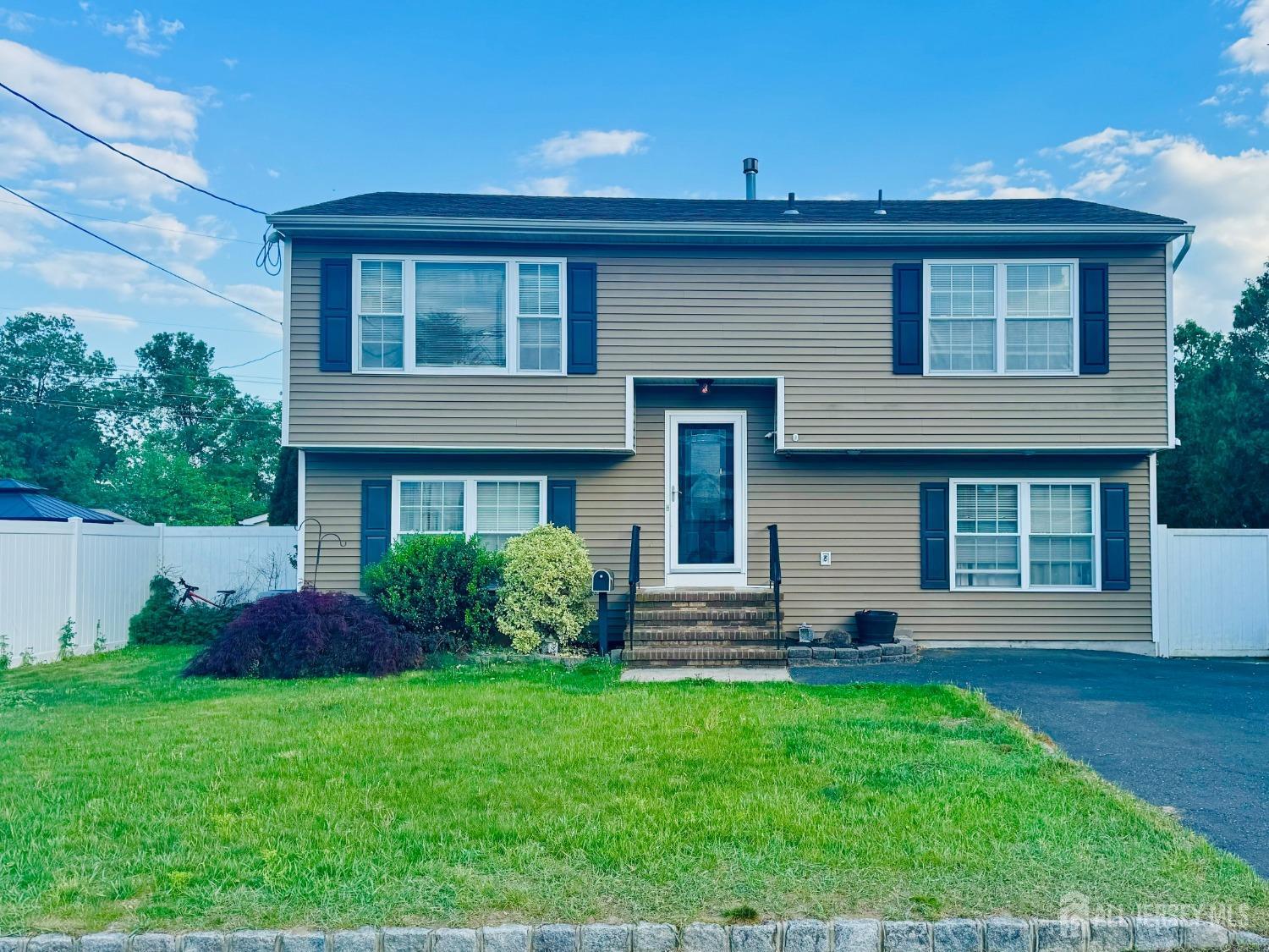 9 Shupin Street, Spotswood, New Jersey image 1