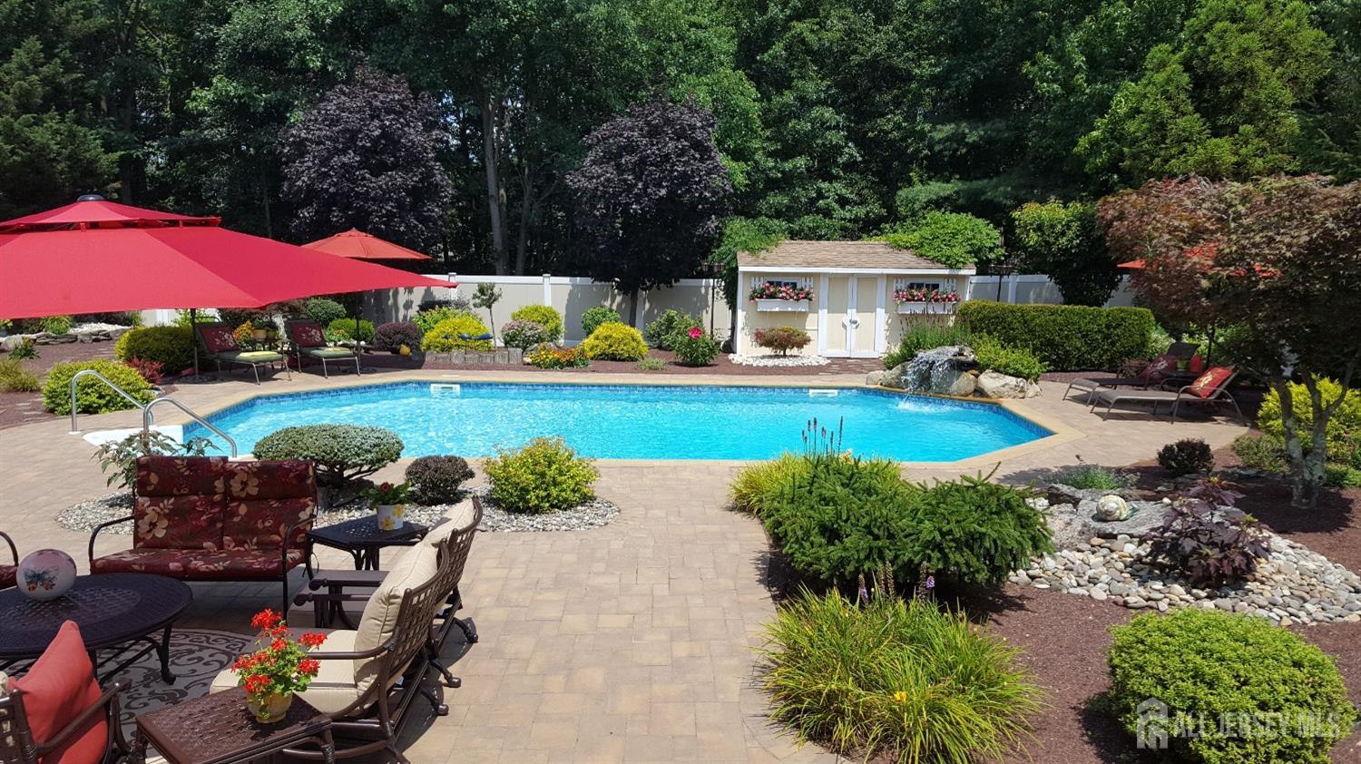 44 Ivanhoe Drive, Manalapan, New Jersey image 2