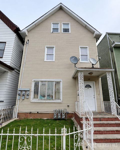 Multifamily For Sale - 255 Franklin Street<br/> Union County, Elizabeth, NJ 07206