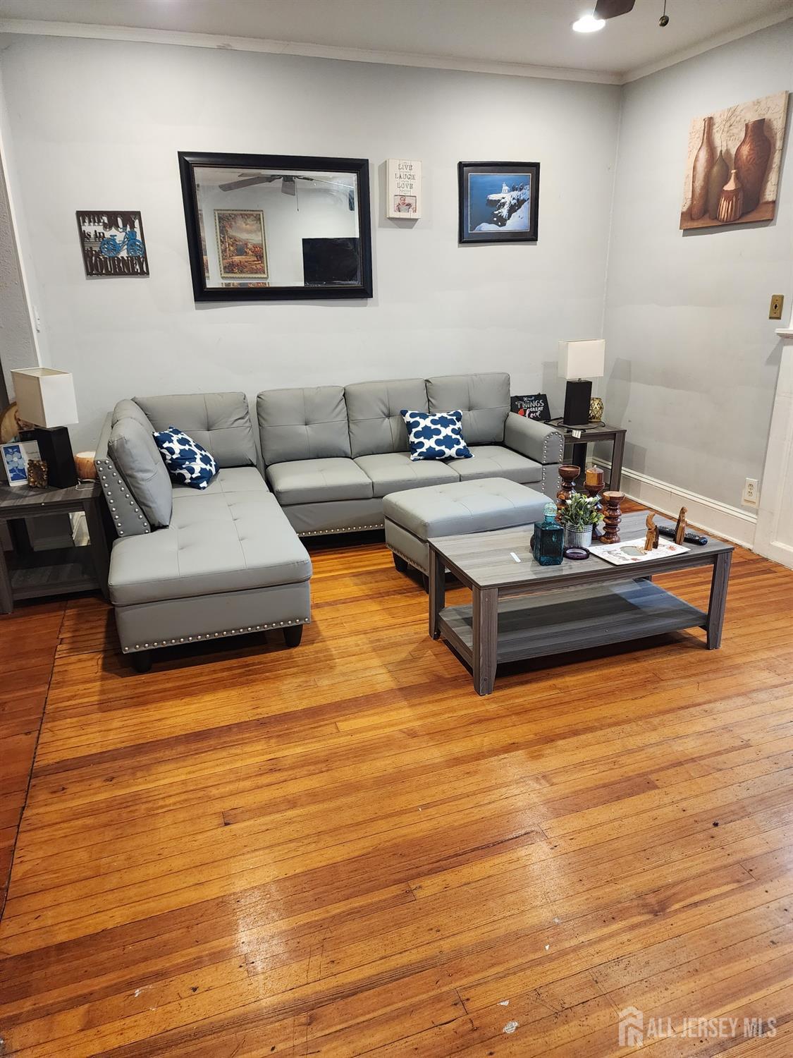 298 Sutton Street, Perth Amboy, New Jersey image 4