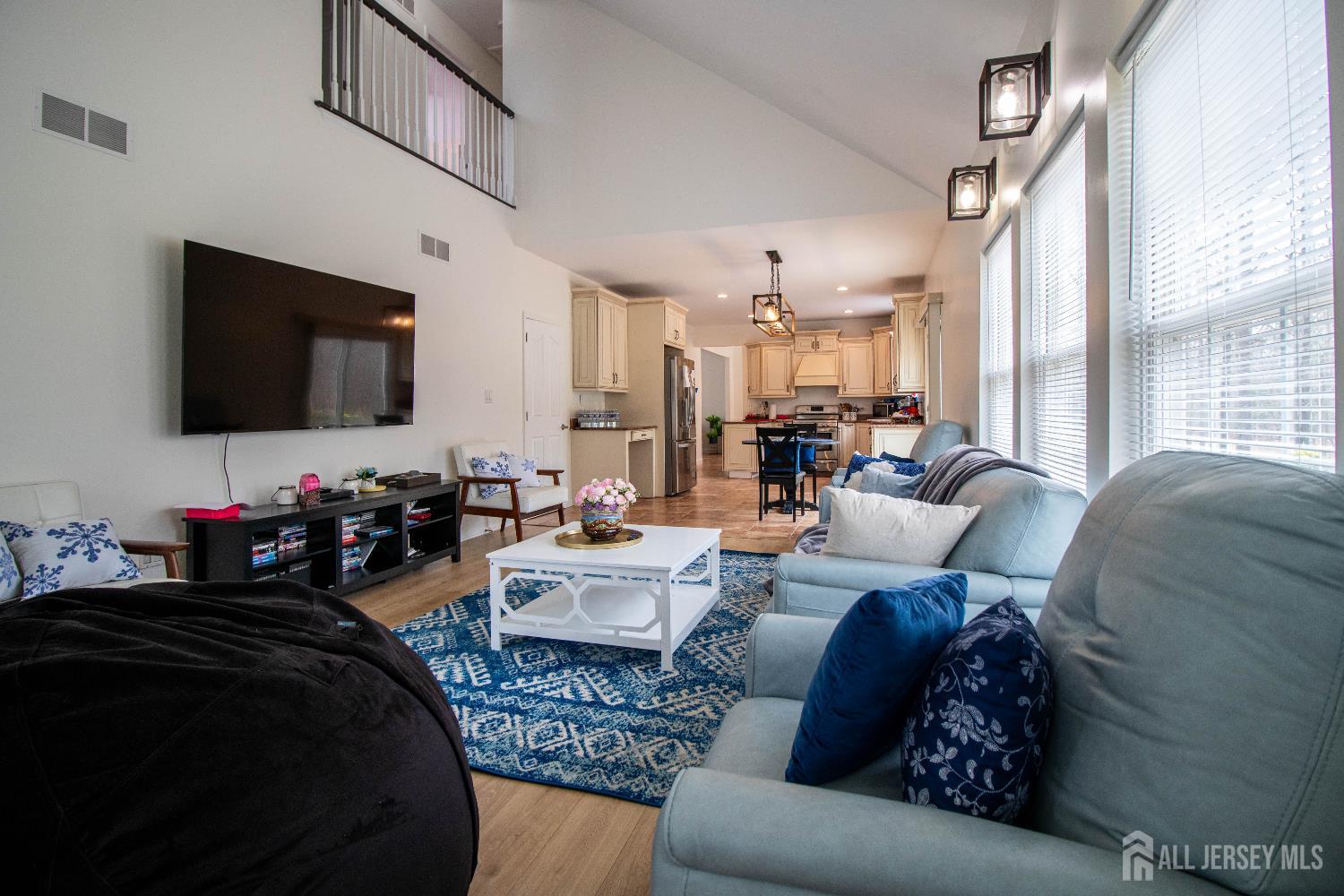 845 Woodbury Drive