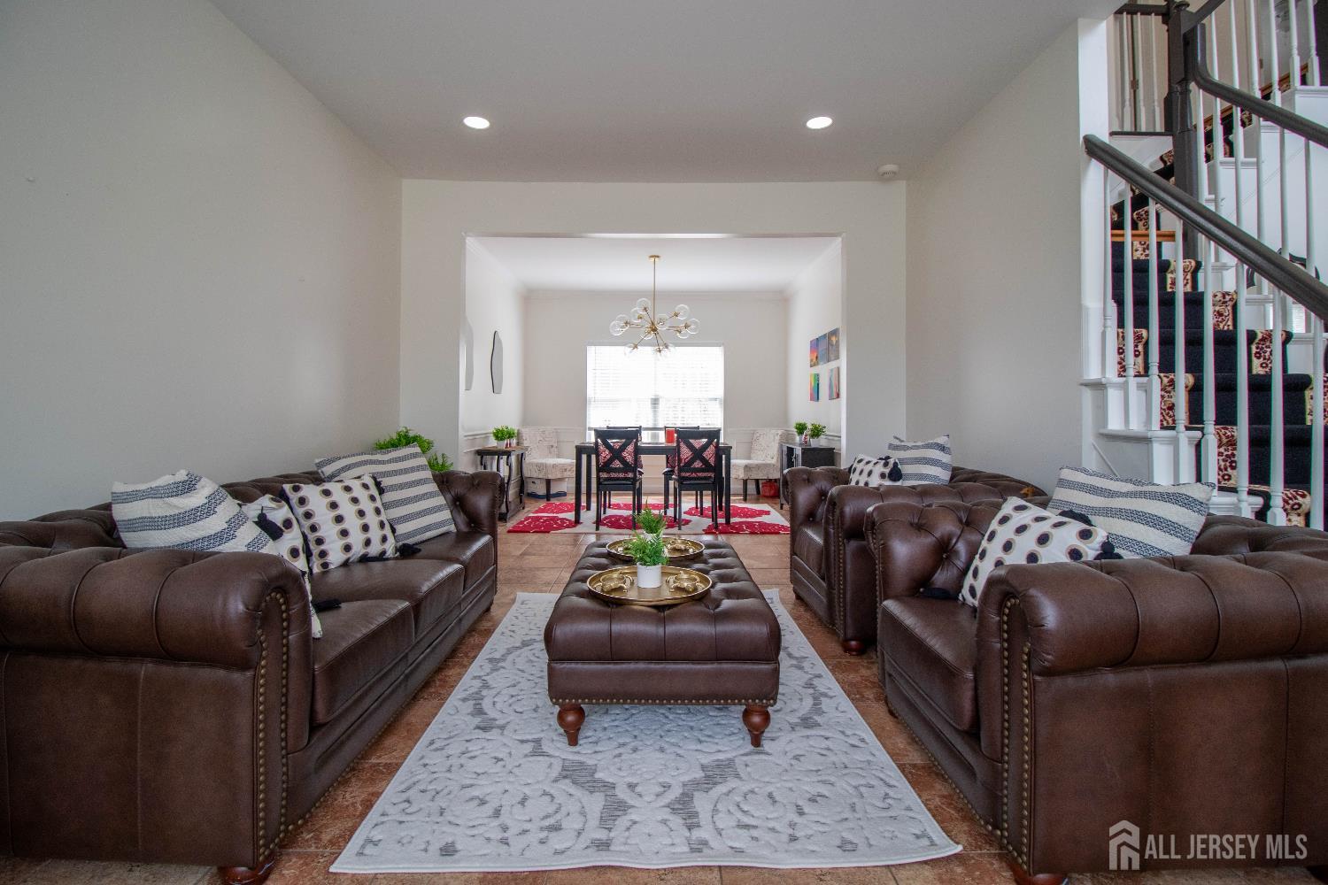 845 Woodbury Drive