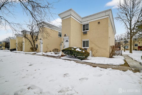 Condo For Sale - 22 Lake Avenue #5A<br/> East Brunswick, NJ 08816