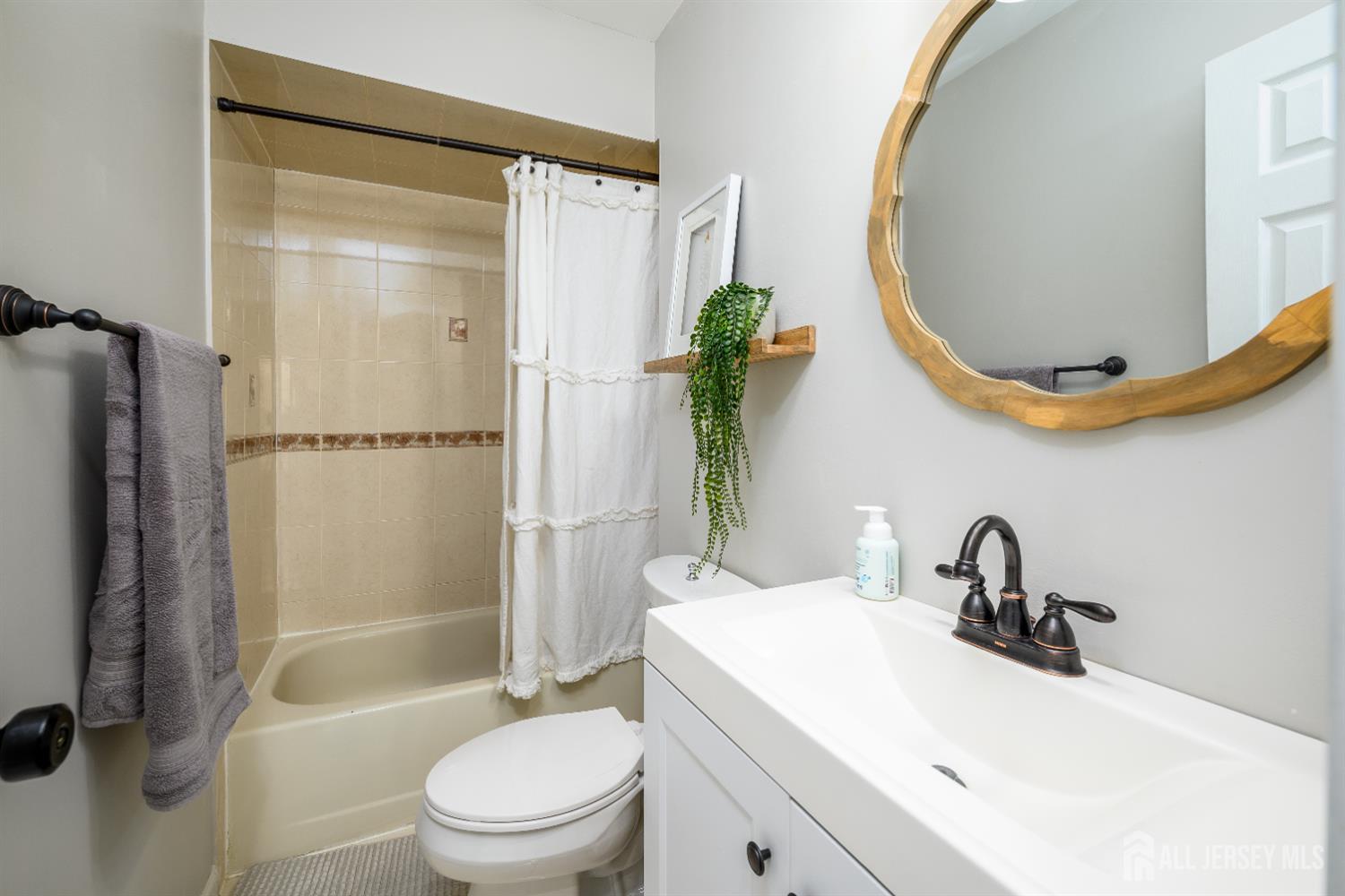 745 Darlington Drive, Old Bridge, New Jersey image 25