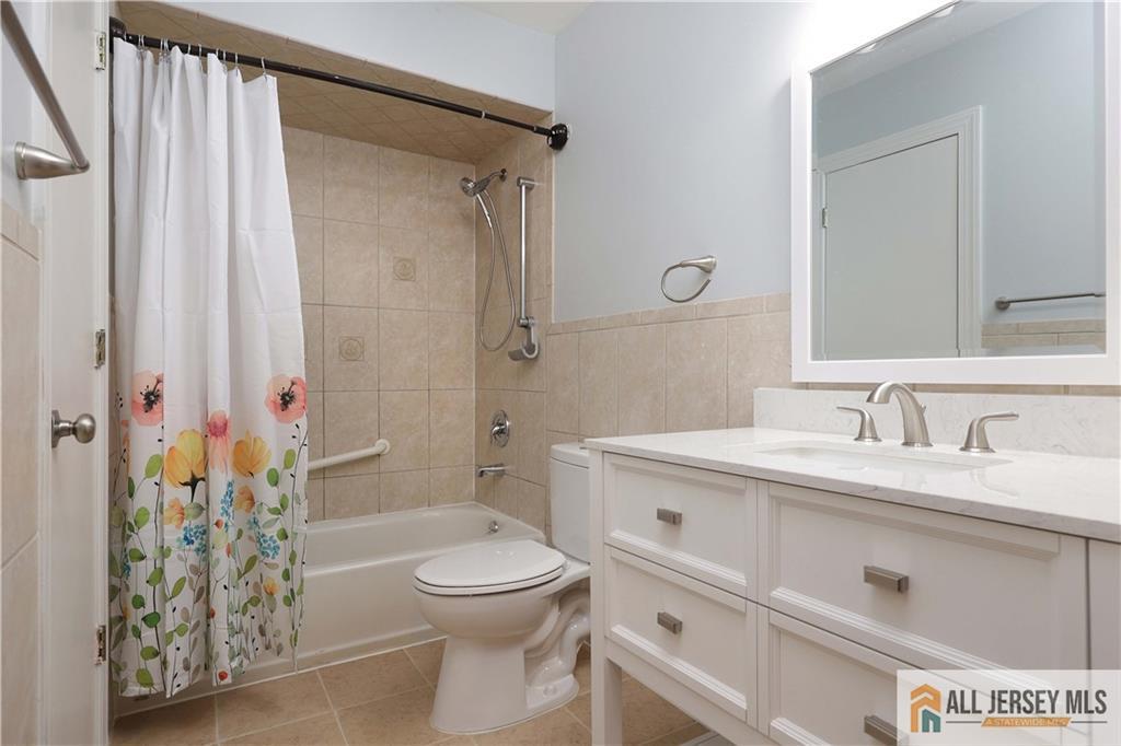 416 Wallace Street #416, Edison, New Jersey image 13