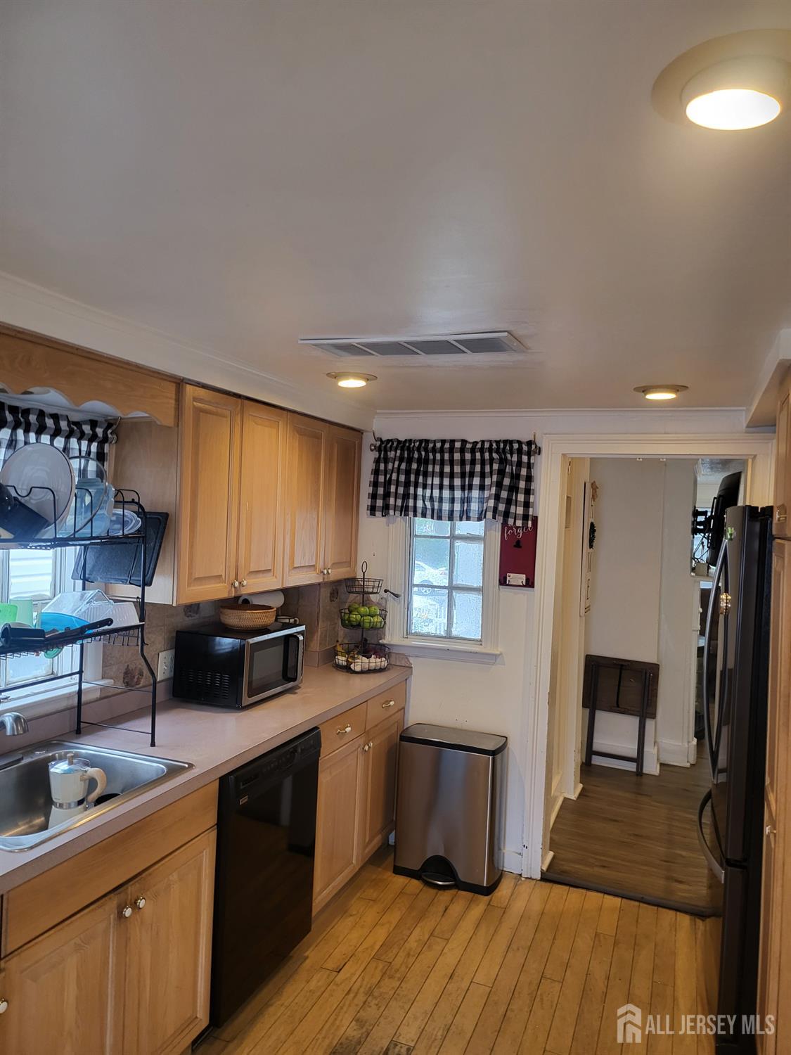 72 High Street, Perth Amboy, New Jersey image 22