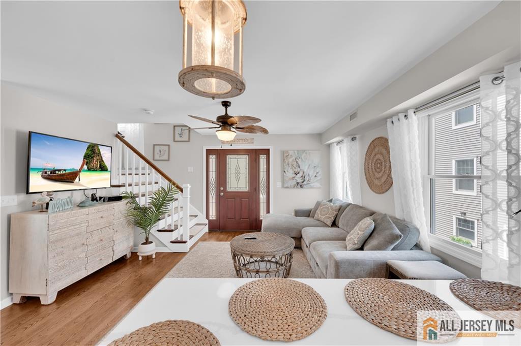 Lavallette, New Jersey, 08735, United States, 3 Bedrooms Bedrooms, ,2 BathroomsBathrooms,Residential,Active,2052125