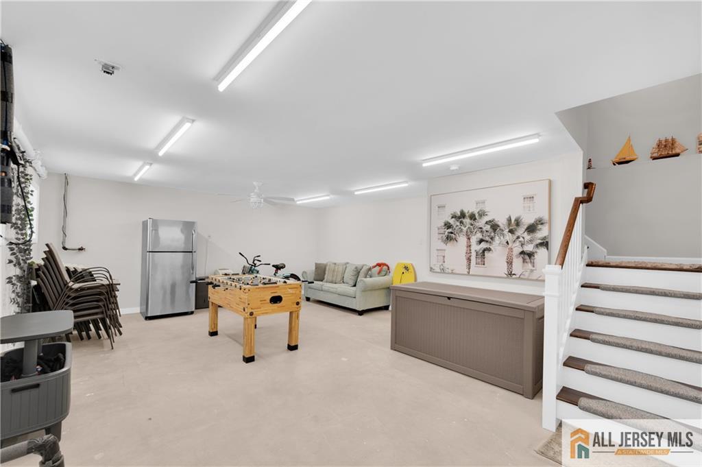 Lavallette, New Jersey, 08735, United States, 3 Bedrooms Bedrooms, ,2 BathroomsBathrooms,Residential,Active,2052125