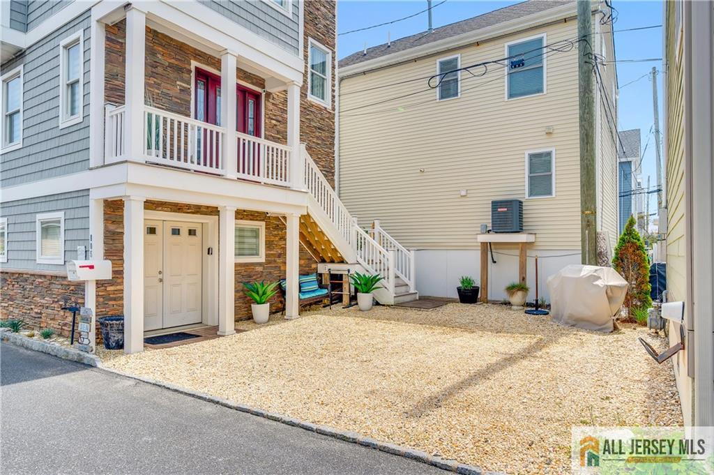Lavallette, New Jersey, 08735, United States, 3 Bedrooms Bedrooms, ,2 BathroomsBathrooms,Residential,Active,2052125