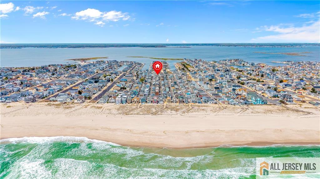 Lavallette, New Jersey, 08735, United States, 3 Bedrooms Bedrooms, ,2 BathroomsBathrooms,Residential,Active,2052125