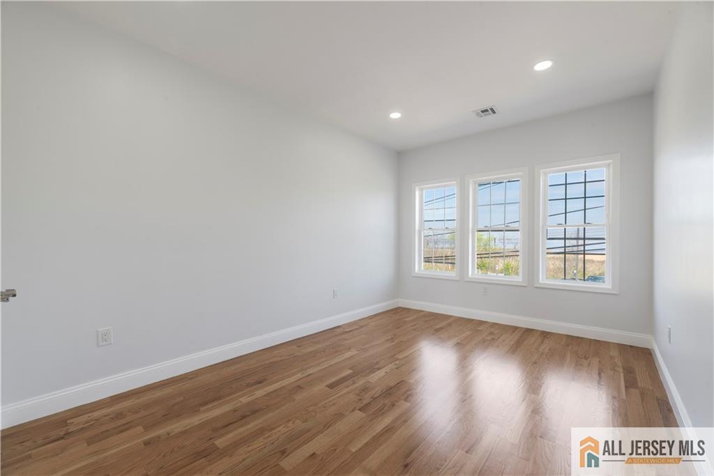 452 Raritan Boulevard, Old Bridge, New Jersey image 14