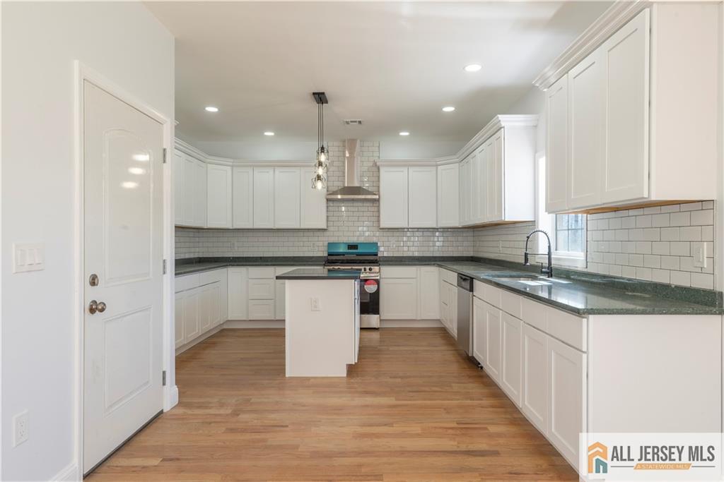452 Raritan Boulevard, Old Bridge, New Jersey image 8