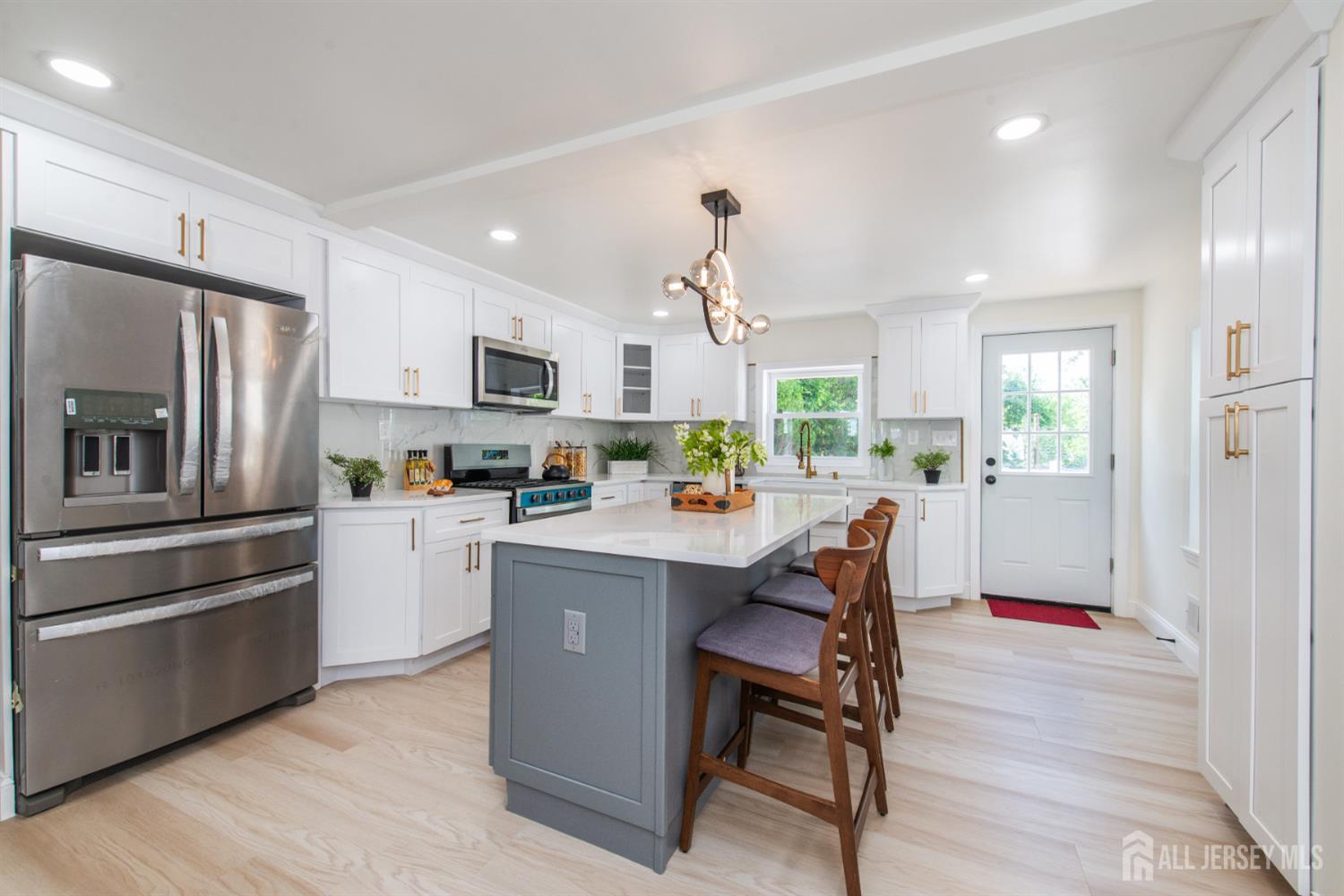 35 Evergreen Avenue, Fords, New Jersey image 2
