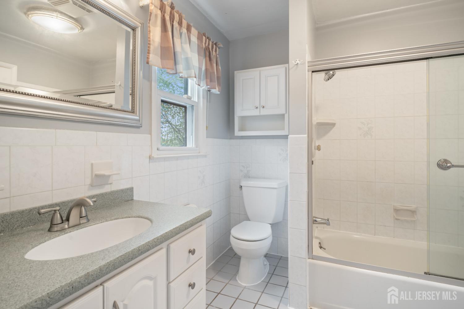 14 Sterling Court, East Brunswick, New Jersey image 13