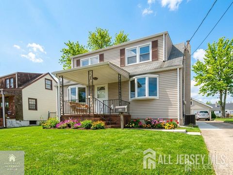 Homes For Sale - 23 3rd Street<br/> Sayreville, NJ 08872