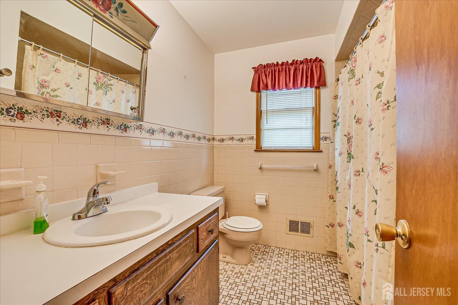 50 Lilac Street, Edison, New Jersey image 26