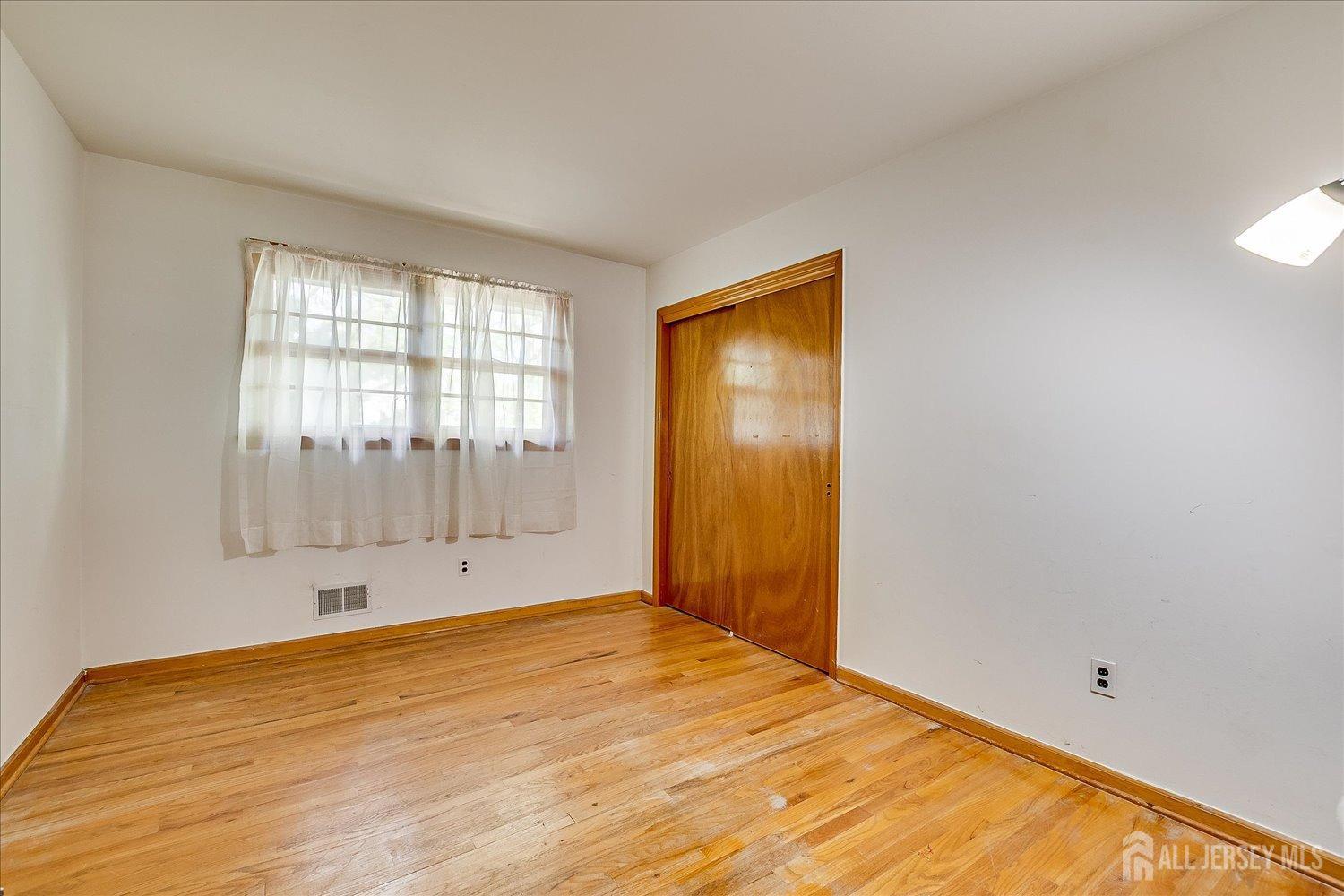 50 Lilac Street, Edison, New Jersey image 22
