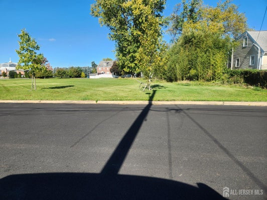 ADDRESS PRIVATE, PLAINFIELD, NJ  - Image d512f88ae56fa1dbdbef5769677cad3a/2014091998