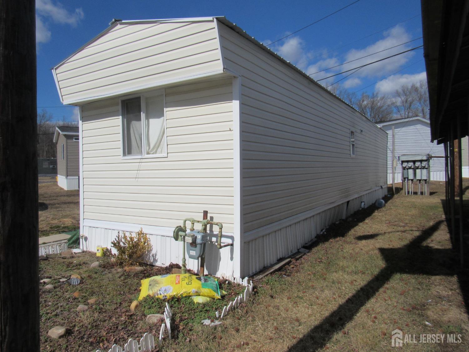 46 Oakdale Village, North Brunswick, New Jersey image 2