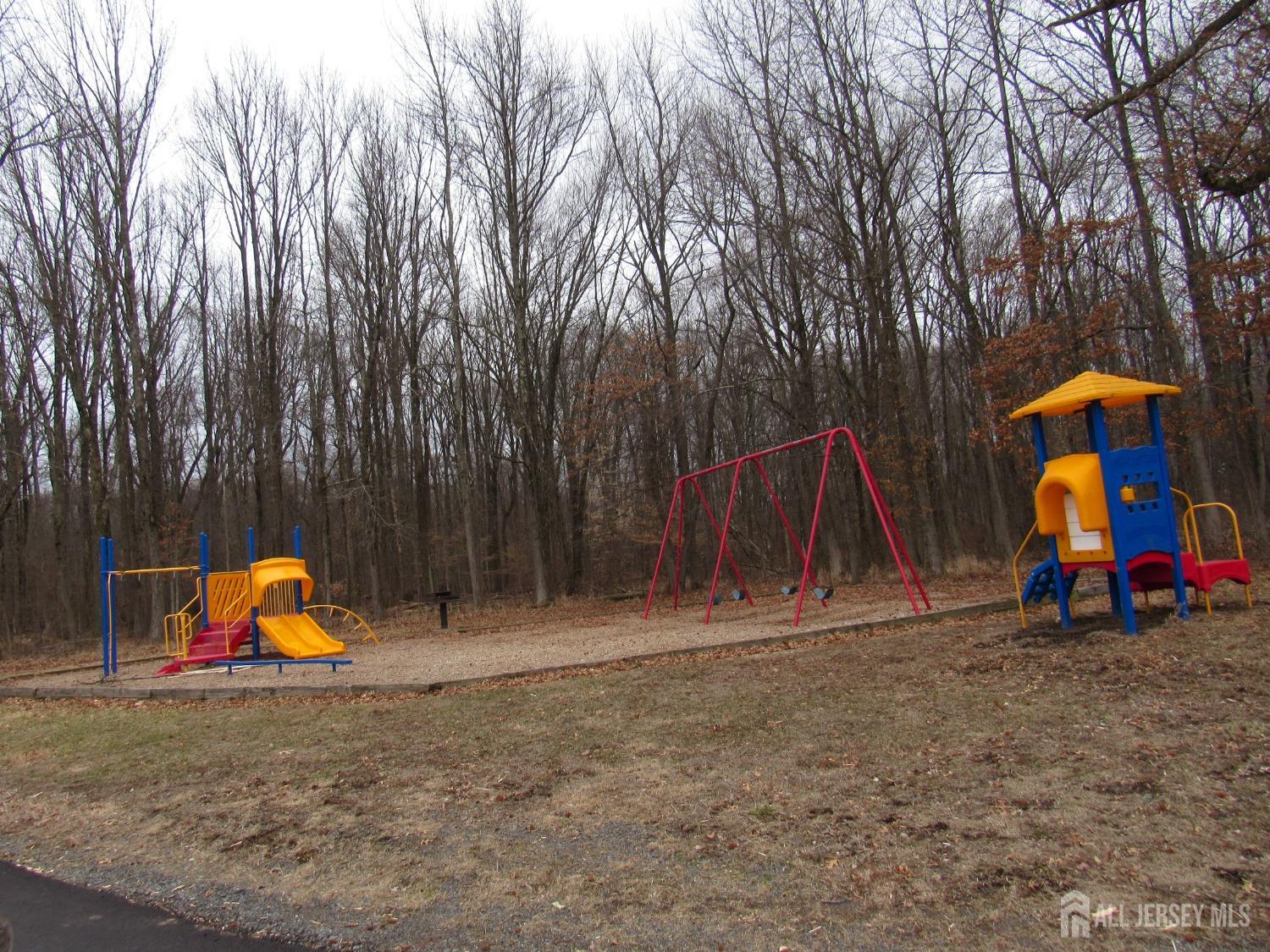 46 Oakdale Village, North Brunswick, New Jersey image 7