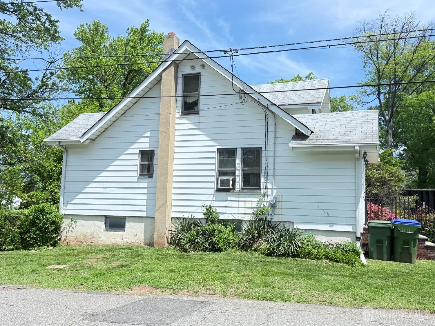 140 Temple Street, Edison, New Jersey image 4