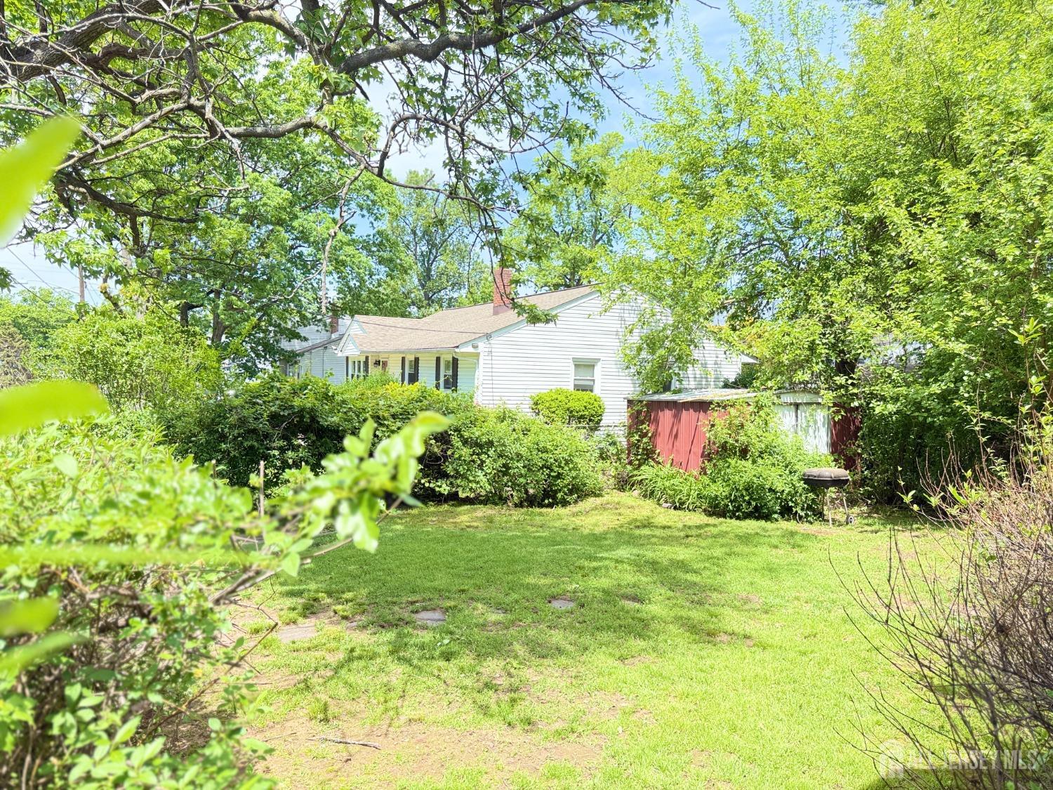140 Temple Street, Edison, New Jersey image 7