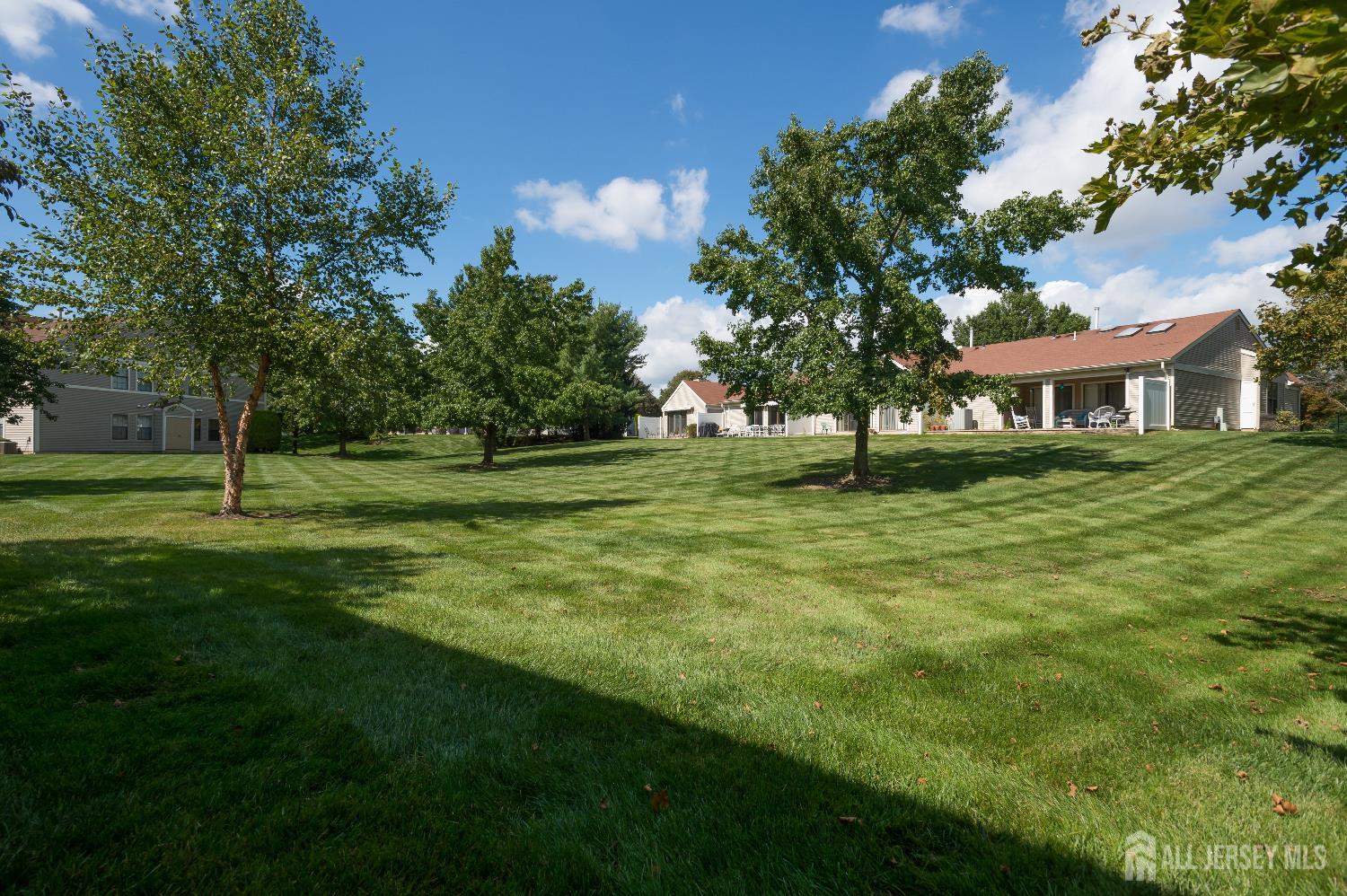 East Brunswick, New Jersey 08816, United States, 1 Bedroom Bedrooms, ,1 BathroomBathrooms,Residential,Active,153392