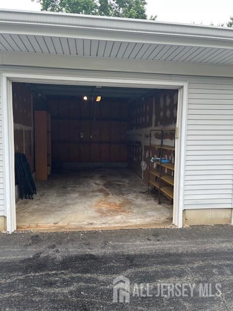 East Brunswick, New Jersey 08816, United States, 1 Bedroom Bedrooms, ,1 BathroomBathrooms,Residential,Active,153392