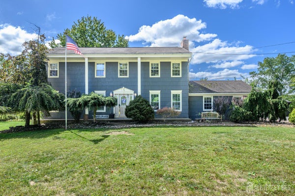 6 EMERY DR, WHITEHOUSE STATION, NJ 08889 - Image d5ae9637366d03470e8be1e3db8d904a/1762544517