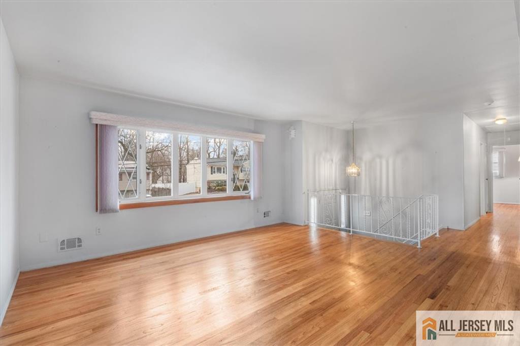7 Chestnut Drive, Matawan, New Jersey image 6
