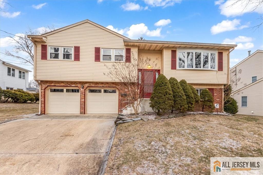 7 Chestnut Drive, Matawan, New Jersey image 1