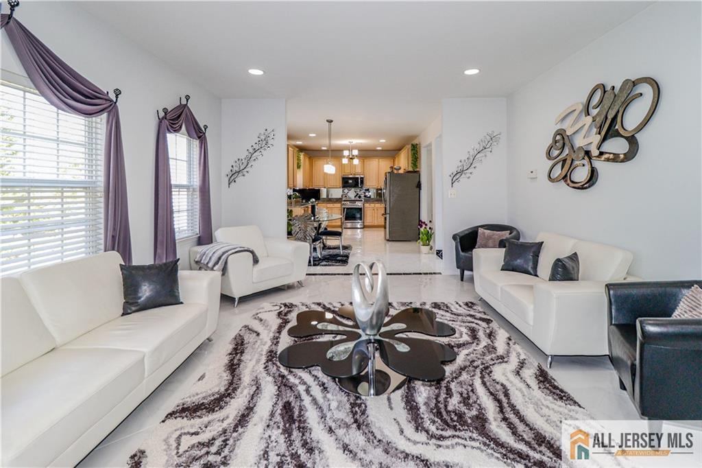 11 Markham Circle, Old Bridge, New Jersey image 9
