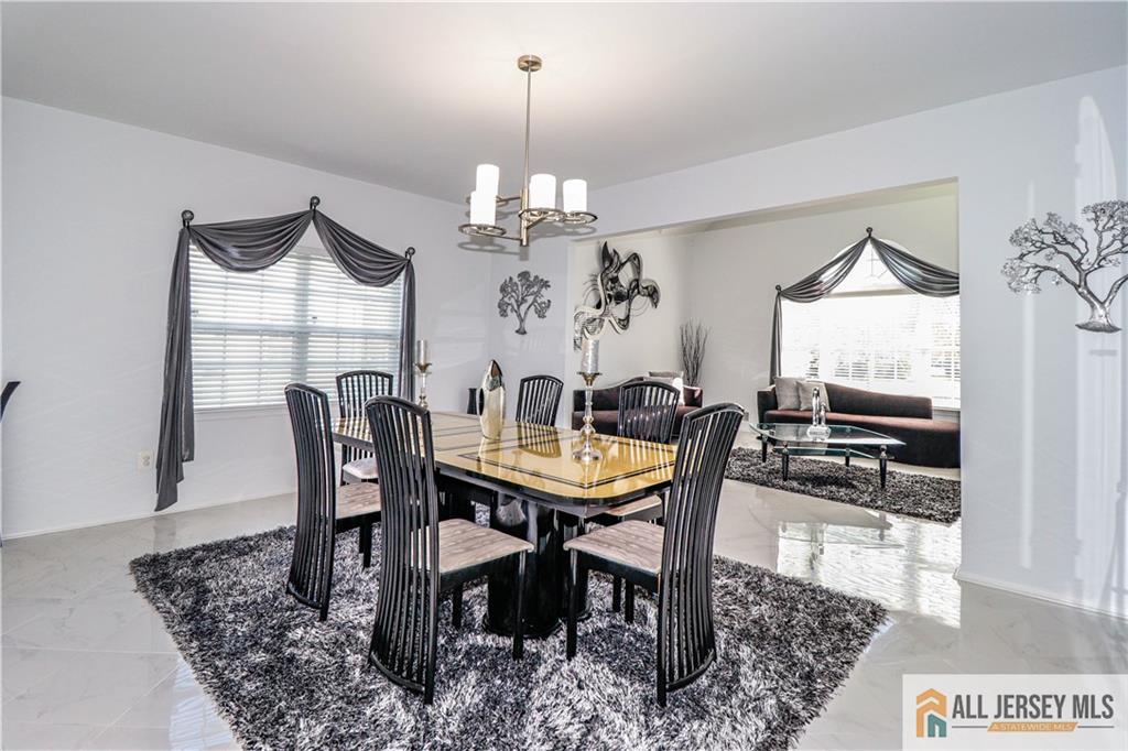 11 Markham Circle, Old Bridge, New Jersey image 6