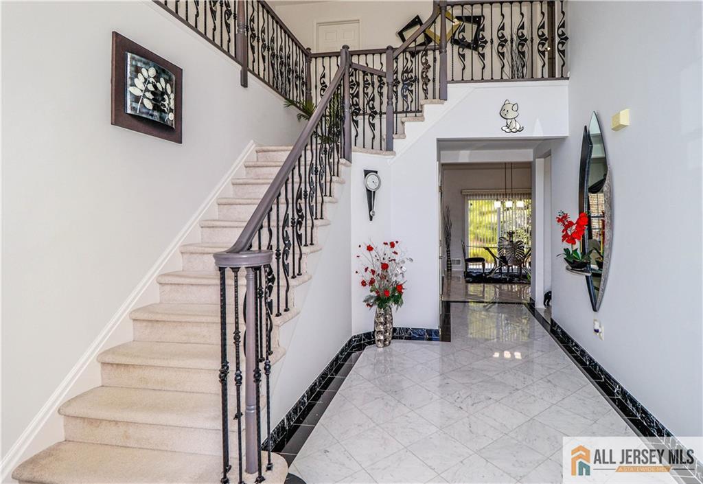 11 Markham Circle, Old Bridge, New Jersey image 3