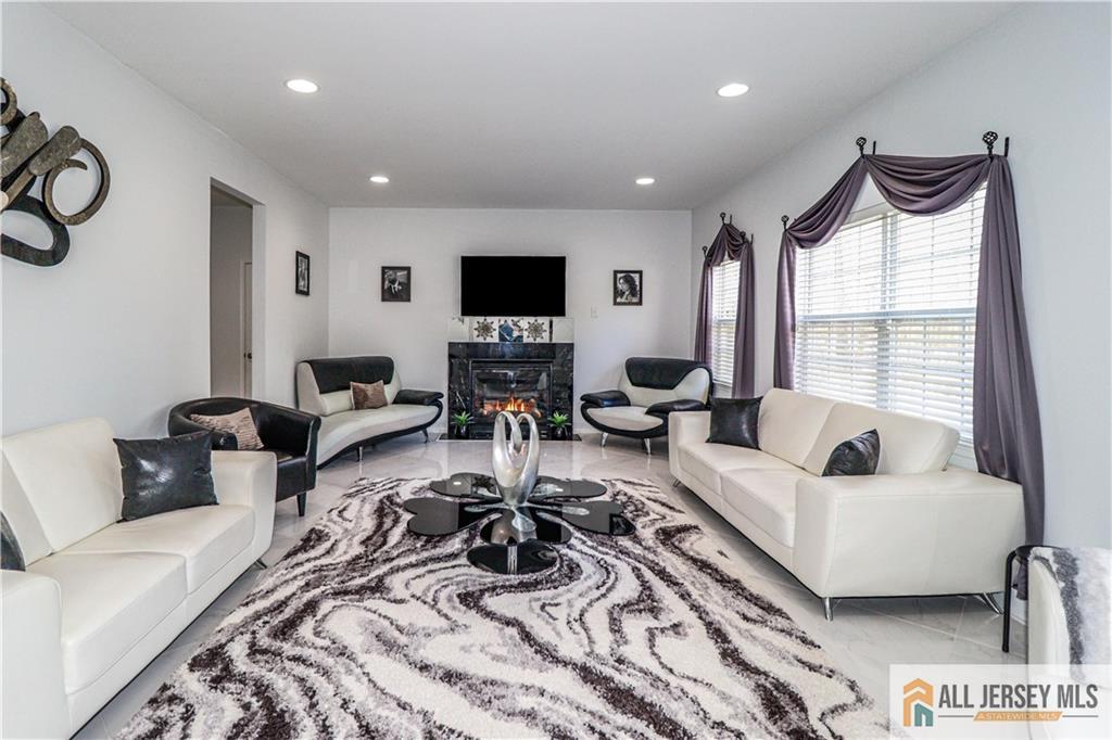 11 Markham Circle, Old Bridge, New Jersey image 7
