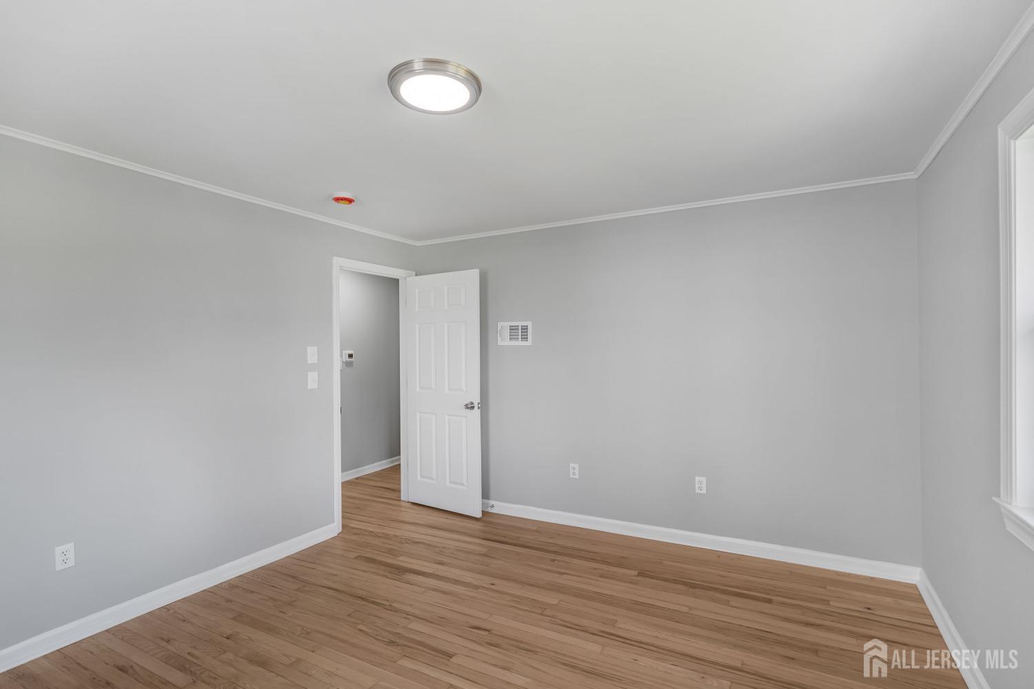 569 Holmdel Road, Hazlet, New Jersey image 20
