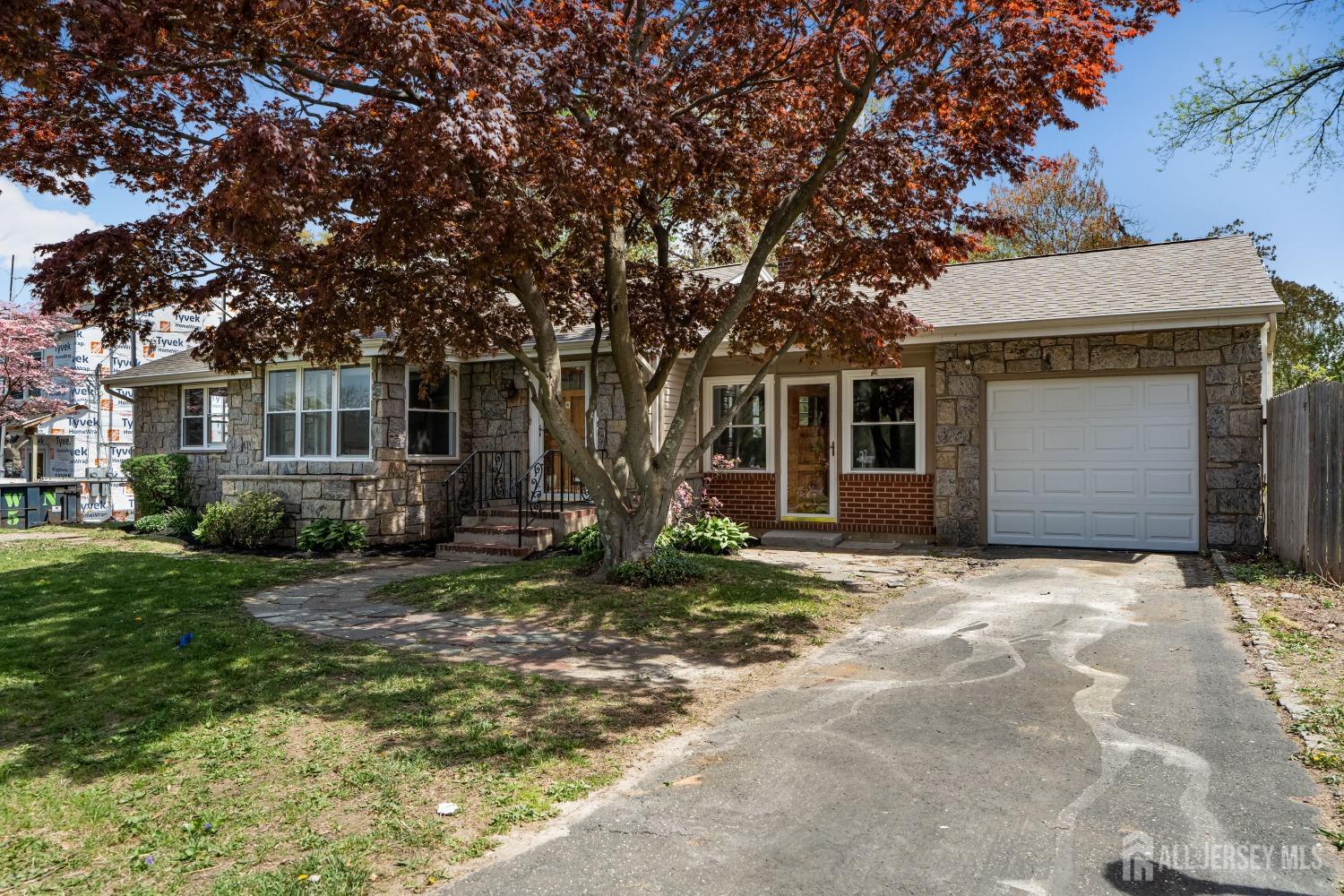 569 Holmdel Road, Hazlet, New Jersey image 2