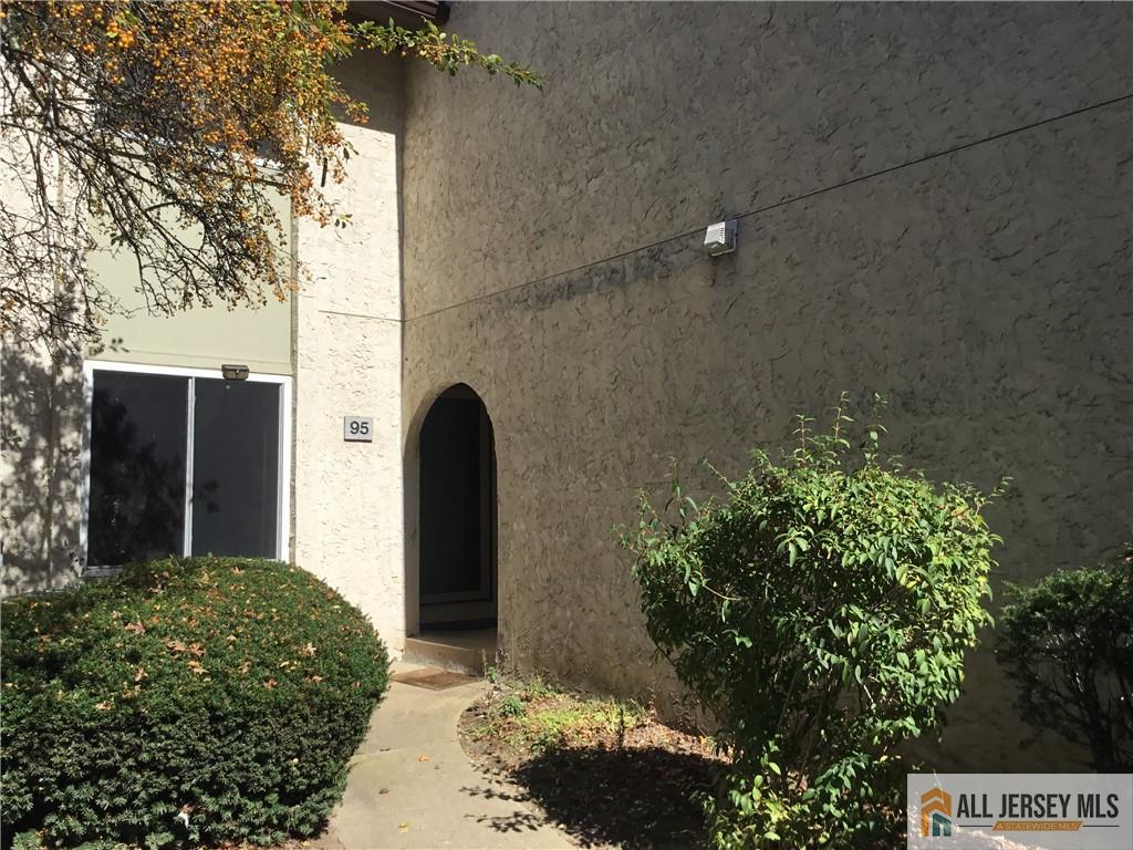 Plainsboro, New Jersey 08536, United States, 3 Bedrooms Bedrooms, ,3 BathroomsBathrooms,Residential,Active,221196