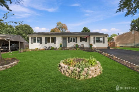 Homes For Sale - 3 Cornell Road<br/> Middlesex County, Old Bridge, NJ 08859